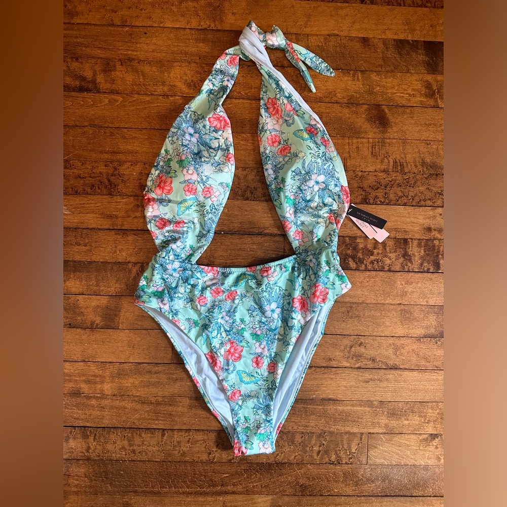 NWT Victoria’s Secret One-Piece Tropical Print Swimsuit Size L